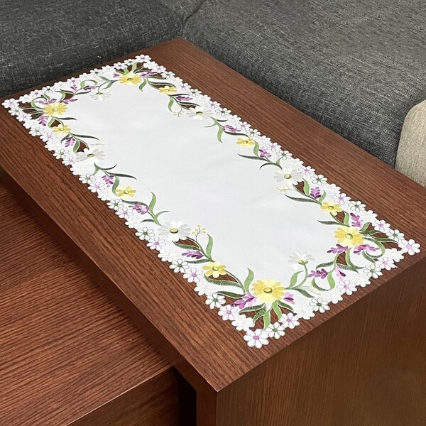 Tovaglia bianca con delicato ricamo di fiori primaverili Larghezza: 40 cm | Lunghezza: 85 cm