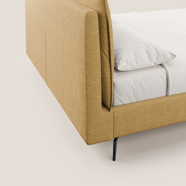 Cloe letto imbottito con piedi in metallo sfoderabile in tessuto fiamm