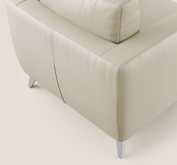Orione Poltroncina in ecopelle moderna e impermeabile T04 panna