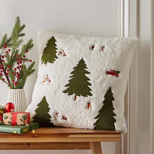 Cuscino decorativo con motivo natalizio in bouclé 45x45 cm Christmas Tree - Catherine Lansfield