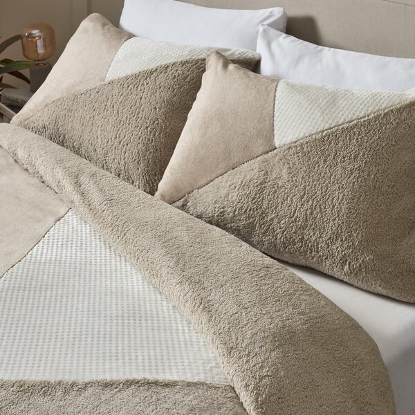 Biancheria da letto singola beige micro felpata 135x200 cm Larsson Geo - Catherine Lansfield