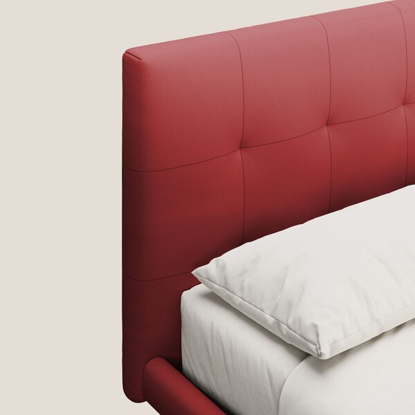 Midori letto imbottito trapuntato in ecopelle con piedini alti T04 ros
