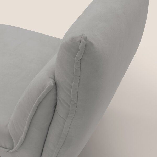 Tessa Poltroncina dal design moderno in morbida microfibra smacchiabil