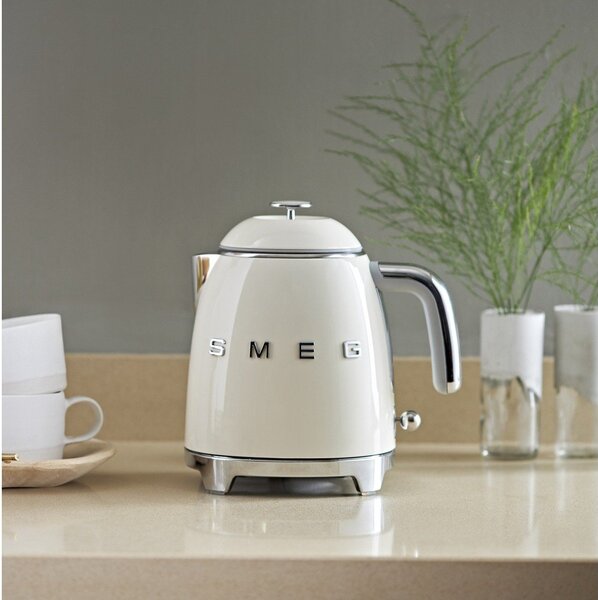 Teiera crema in acciaio inox 800 ml Retro Style - SMEG