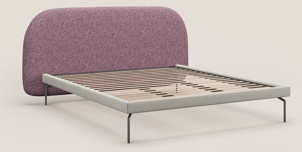 Soleil letto imbottito di design con piedi alti in metallo in bouclet
