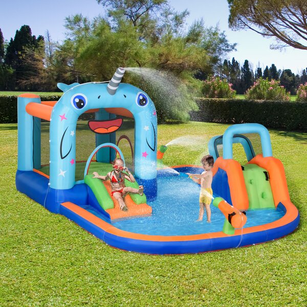 Outsunny Gioco Gonfiabile per Bambini 3-8 Anni con Borsa da Trasporto, 12 Paletti e Toppe Inclusi, 420x370x230 cm | Aosom Italy