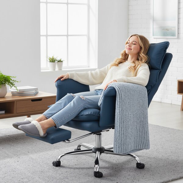 HOMCOM Sedia da Ufficio con Poggiapiedi e Schienale Reclinabile, Alto Imbottitura e Spessa Rivestita, 69x65x116 cm, Blu | Aosom Italy
