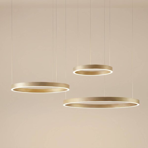 Lampada LED a sospensione Quitani Aureon, oro, Ø 80 cm, dimmerabile, CCT Aureon Quitani, dimmerabile, Ottone / Oro, Soggiorno / Sala da pranzo, Alluminio, Moderno