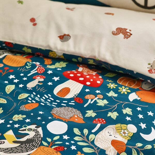 Set copripiumino e federa da bambini verde e beige per letto singolo 135x200 cm Fox and Woodland Friends – Catherine Lansfield
