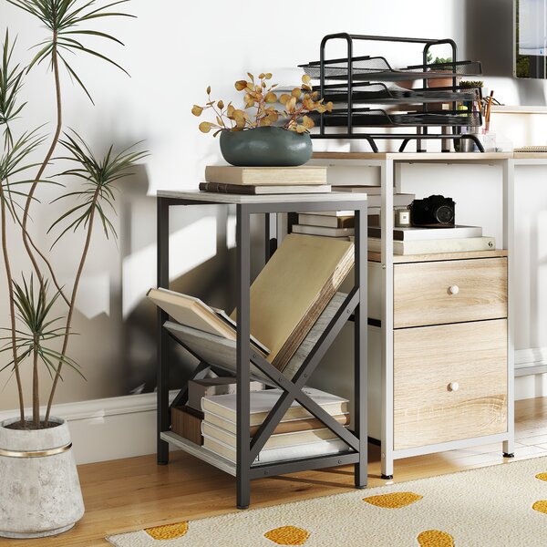 HOMCOM Tavolino da salotto contenitore a 3 livelli, con portariviste a V, struttura in acciaio, 40x30x61cm, Grigio scuro | Aosom Italy