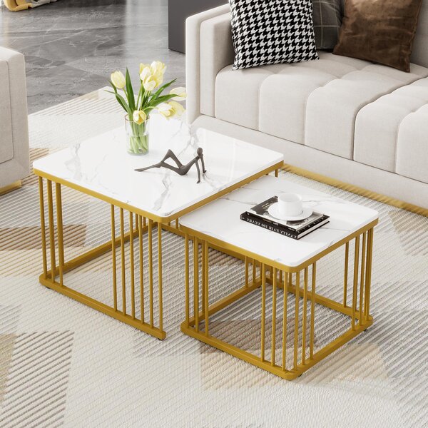 Fortuna Lai Set di 2 tavolini quadrati effetto marmo lucido, tavolini inseribili l'uno nell'altro con gambe dorate, 60*60*45 cm e 45*45*40 cm, versatili