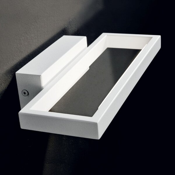 Outlet applique moderno illuminando filo p led biemissione metallo - Lampadari Bartalini Outlet