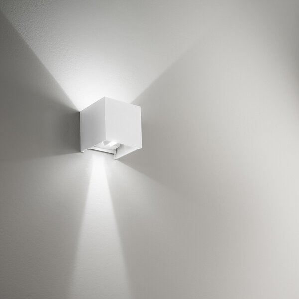 Applique alluminio gea led henk q ges860 led ip54 fascio regolabile lampada parete biemissione moderna cubo esterno - Gea Led