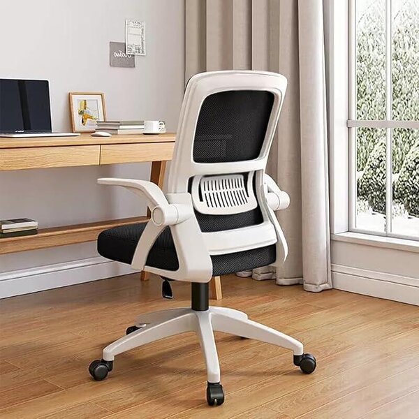 Sedia da ufficio, sedia girevole ergonomica con schienale in rete traspirante, braccioli ripiegabili e supporto lombare, ideale per l'uso con il computer, sia in ufficio che a casa (disponibile in nero e bianco)