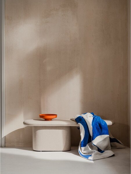 Panchina beige in imbottito con rivestimento in lana Rull – noo.ma