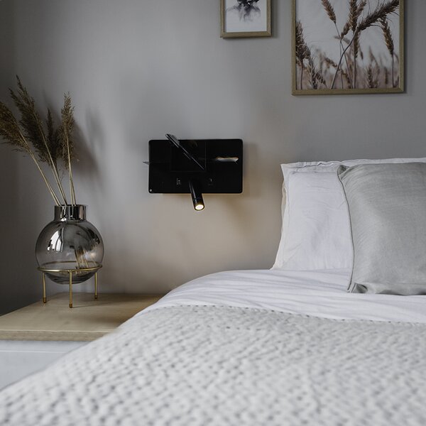 Applique moderna nera con LED e USB - Thijs