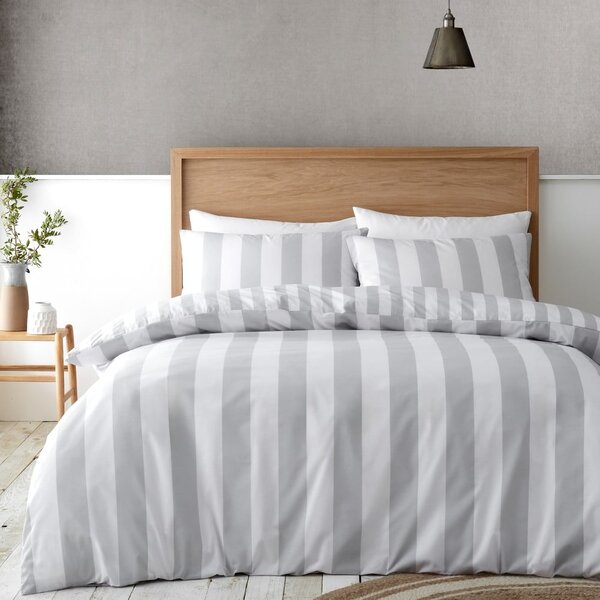 Biancheria da letto matrimoniale bianco-grigia 200x200 cm Cove Stripe - Catherine Lansfield