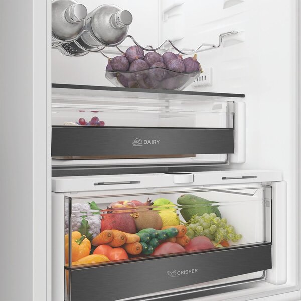Whirlpool Frigorifero da Incasso Combinato Capacit 300 Litri Classe energetica E Raffreddamento No Frost colore Zinc Metal - WHK2 5322 B4E