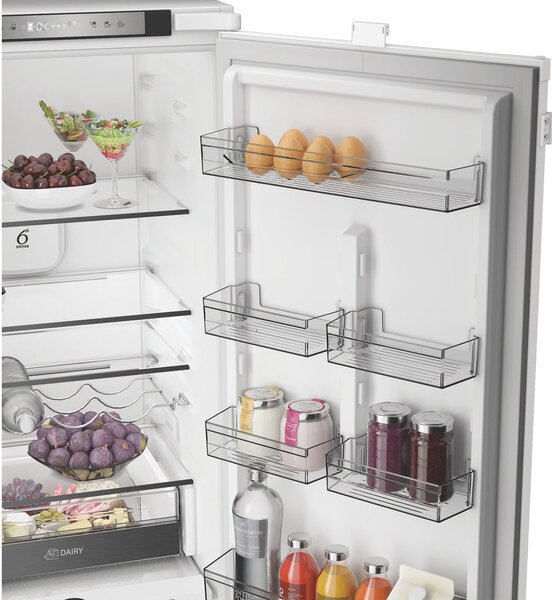 Whirlpool Frigorifero da Incasso Combinato Capacit 300 Litri Classe energetica E Raffreddamento No Frost colore Zinc Metal - WHK2 5322 B4E