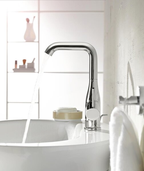 GROHE Miscelatore Lavabo Rubinetto Bagno Monocomando Bocca Alta colore Cromo - Essence - 24170001