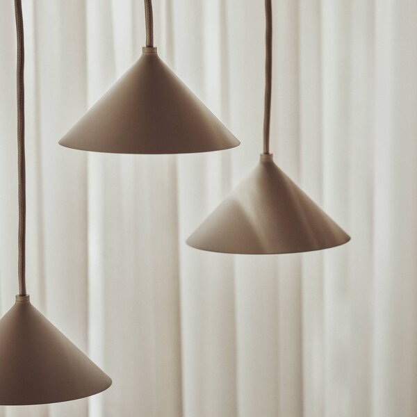 FRANDSEN Lampada a sospensione Grasp, grigio sabbia, Ø 15 cm, con spina Grasp, Crema / Ambra, Cucina, Metallo, Design