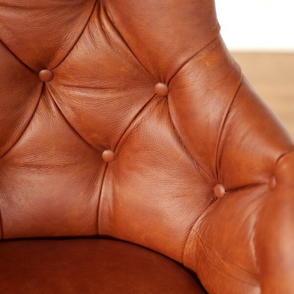 Sedia Cosmo Plus Pelle Primo Fiore Premium - Gambe in Legno - Design Iconico