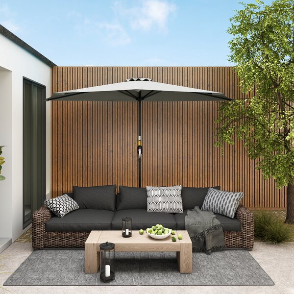 Outsunny Ombrellone da Parete Mezzaluna Salvaspazio con Apertura a Manovella, 2.7x2.4 m, Grigio Chiaro | Aosom Italy