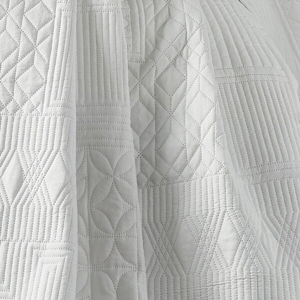 Copriletto bianco con rivestimento trapuntato 220x230 cm Folkstone Geo – Catherine Lansfield