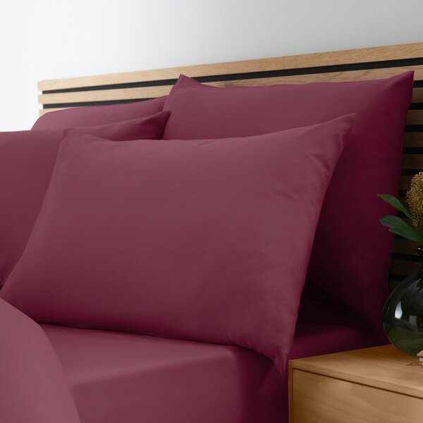 Set copripiumino e federa burgundy per letto matrimoniale 200x200 cm So Soft Non Iron – Catherine Lansfield