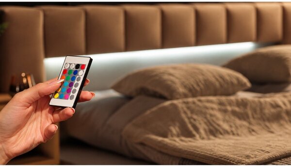 Letto matrimoniale imbottito rosa con contenitore con rete inclusa 180x200 cm Lamica – ELTAP