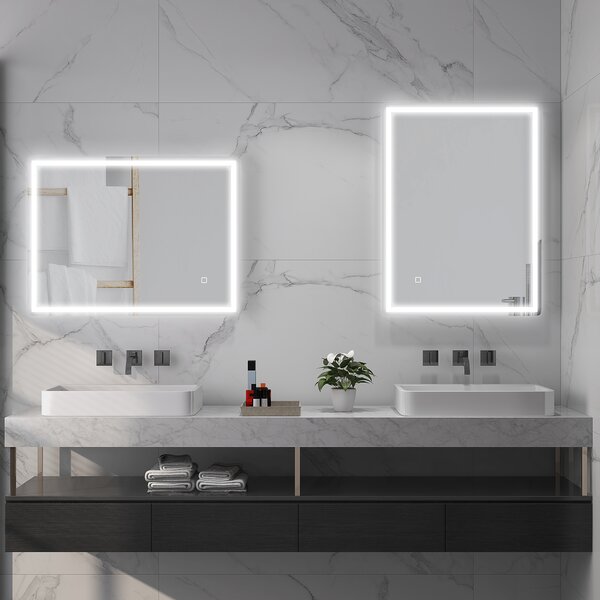 HOMCOM Specchio bagno Specchio da bagno Specchio da parete LED. Interruttore touch, funzione antivapore, 60 x 80 x 4 cm, Bianco | Aosom Italy