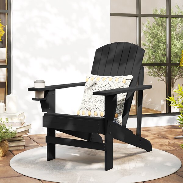 Outsunny Sedia Adirondack con portabicchiere Sedia da giardino per balcone Legno massello Nero 72 x 95 x 93 cm | Aosom Italy