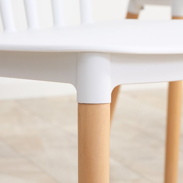 HOMCOM Set di 4 sedie in stile scandinavo con schienale alto, seduta in polipropilene, gambe in faggio 48 x 52,5 x 83 cm Bianco | Aosom Italy
