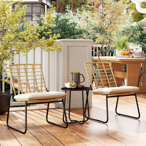 Outsunny Set mobili da giardino 3 pezzi, 2 sedie in rattan, 1 tavolo con piano metallico, cuscini per seduta, set bistro, Beige & Marrone | Aosom Italy