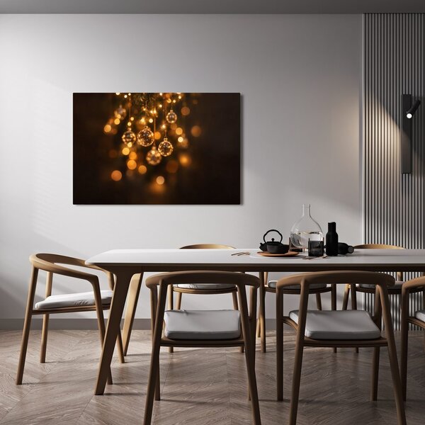 Quadro su tela – Palline di Natale dorate tra le luci
