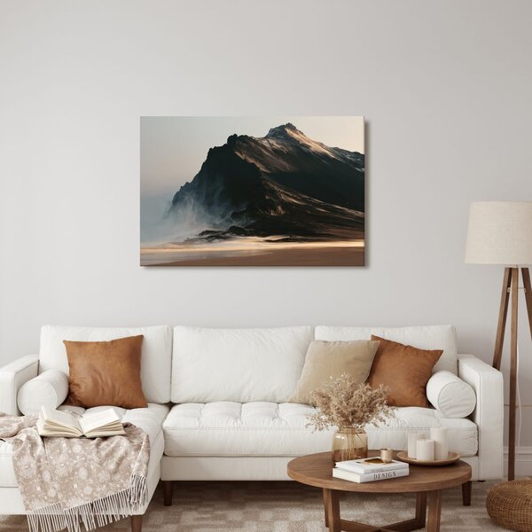 Quadro su tela – Massiccio montuoso scuro nella nebbia