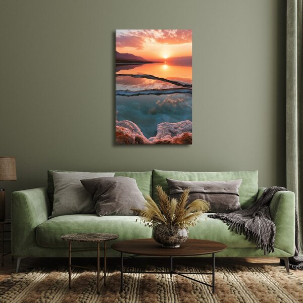 Quadro su tela – Riflesso del sole sull’acqua calma