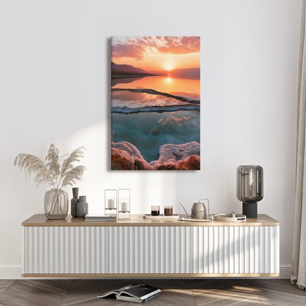 Quadro su tela – Riflesso del sole sull’acqua calma
