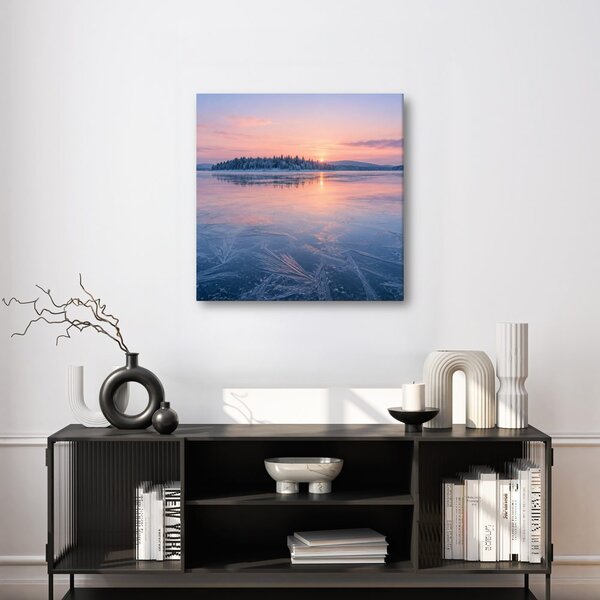 Quadro su tela – Mattino gelido sul lago ghiacciato