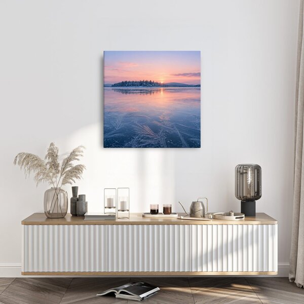 Quadro su tela – Mattino gelido sul lago ghiacciato
