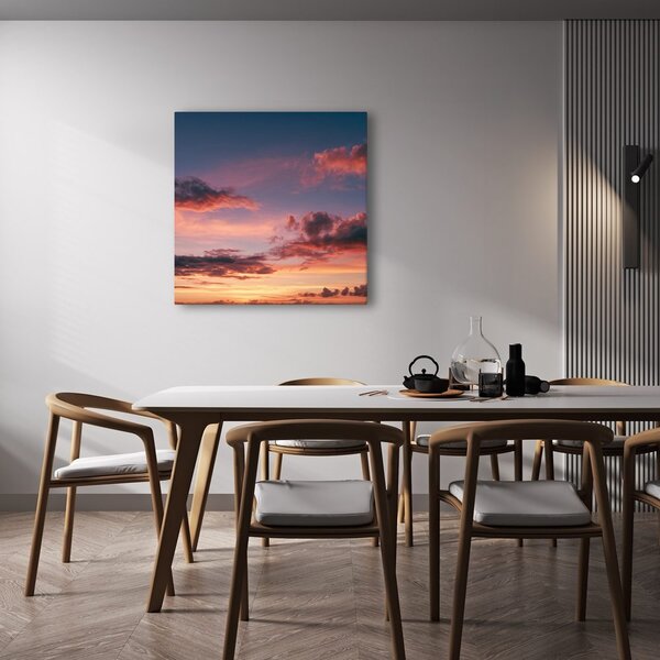 Quadro su tela – Nuvole drammatiche al tramonto