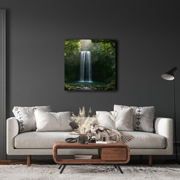 Quadro su tela – Cascata nella giungla lussureggiante