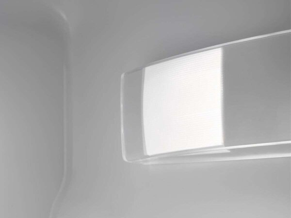 Aeg Frigorifero da Incasso Combinato Capacit 257 Litri Classe energetica E Raffreddamento No Frost colore Bianco - NSC7N181ES Serie 7000