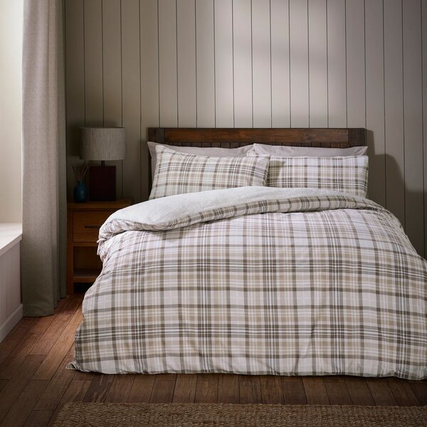Set copripiumino e federa marrone in sherpa per letto matrimoniale e per letto esteso 230x220 cm Cosy Sherpa Check – Catherine Lansfield