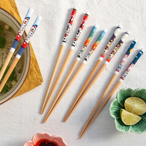 Bacchette in set di colore naturale in legno 5 pz Beckoning Cats – Rex London
