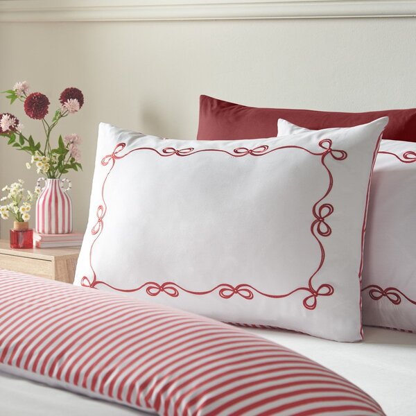 Set copripiumino e federa rosso/bianco per letto singolo 135x200 cm Bow Embroidery – Catherine Lansfield