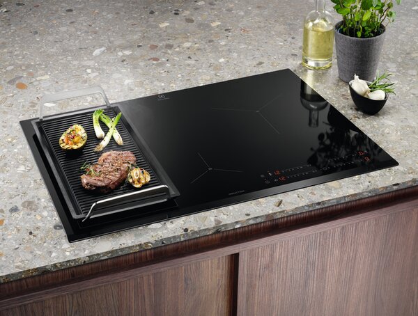 Electrolux Piano Cottura a Induzione 4 Zone 80 Cm colore Nero - KIS82449