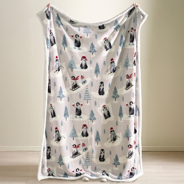 Coperta bianca a tema natalizio 170x130 cm Christmas Sherpa Penguins – Catherine Lansfield