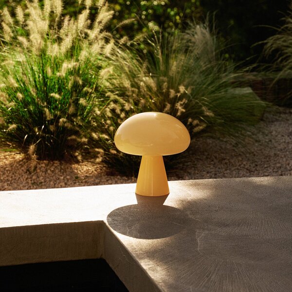 Lampade da esterno GUBI, Obello, dimmerabile, Giallo, Terrazza, Vetro, Design