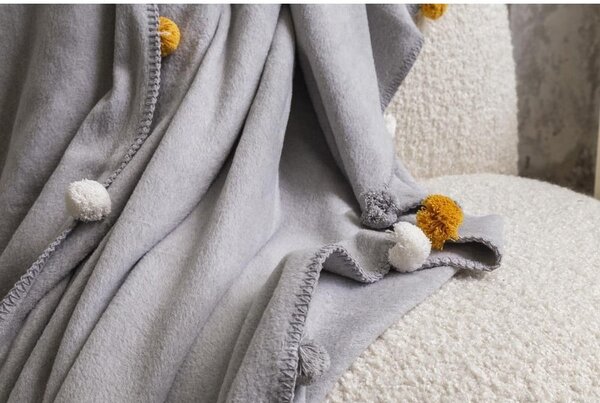 Copriletto grigio in vello 150x200 cm Pom Pom – Mijolnir